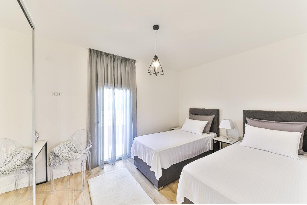 Apartmani Ana Kaštela المظهر الخارجي الصورة