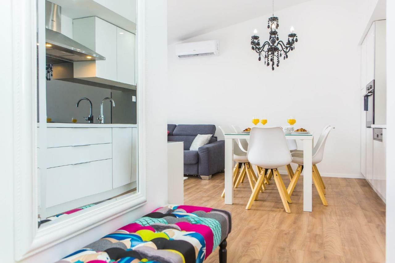 Apartmani Ana Kaštela المظهر الخارجي الصورة