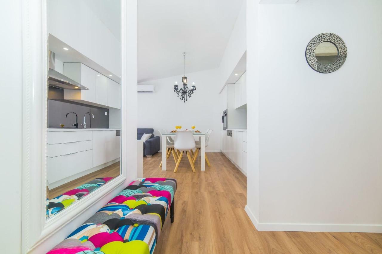 Apartmani Ana Kaštela المظهر الخارجي الصورة