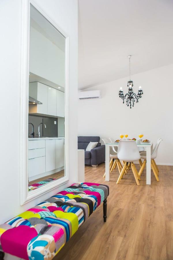 Apartmani Ana Kaštela المظهر الخارجي الصورة