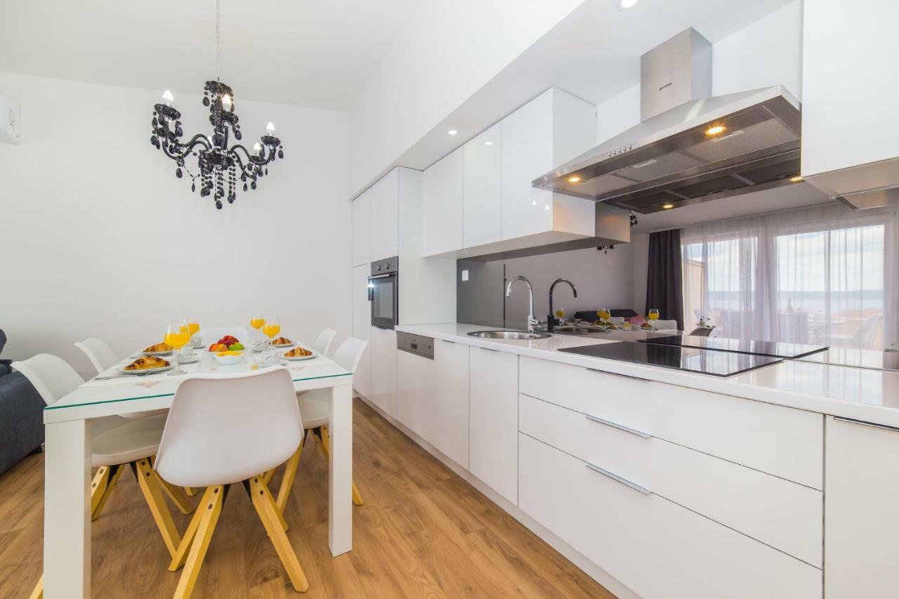 Apartmani Ana Kaštela المظهر الخارجي الصورة