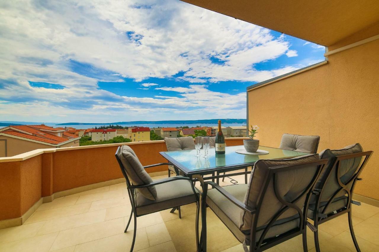 Apartmani Ana Kaštela المظهر الخارجي الصورة