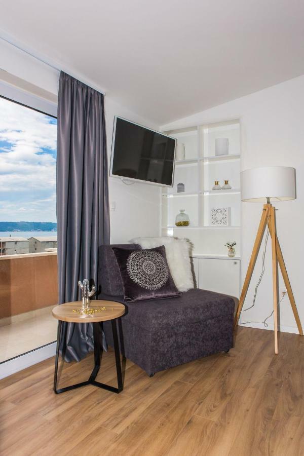Apartmani Ana Kaštela المظهر الخارجي الصورة